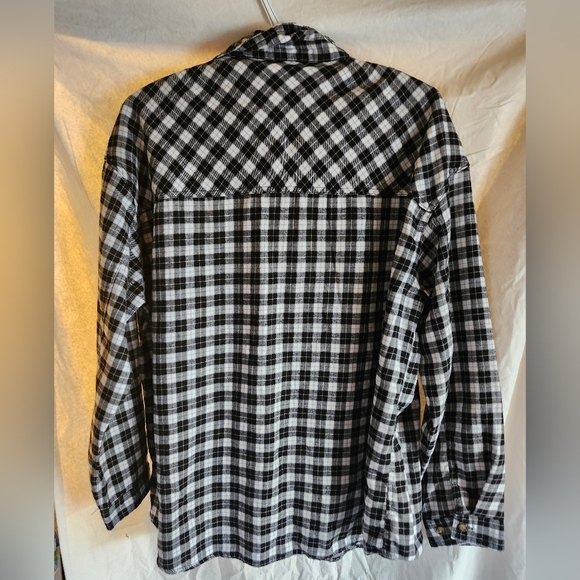 EUC Streetwear Society Button Down Shirt - Picture 2 of 6